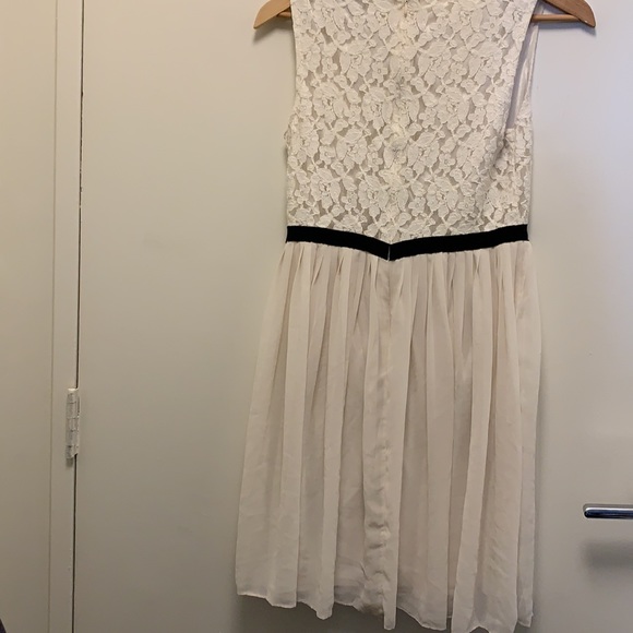 Forever21 Dress - Picture 2 of 7